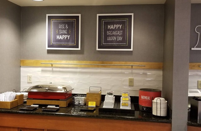 Hampton Inn & Suites Moline-Quad City Int'l Aprt