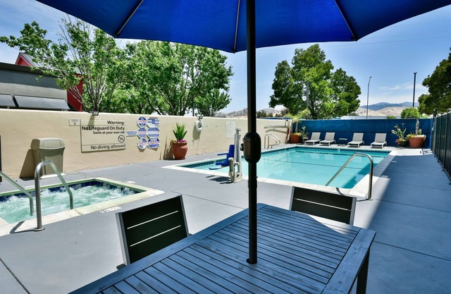 Hampton Inn & Suites Pittsburg, CA