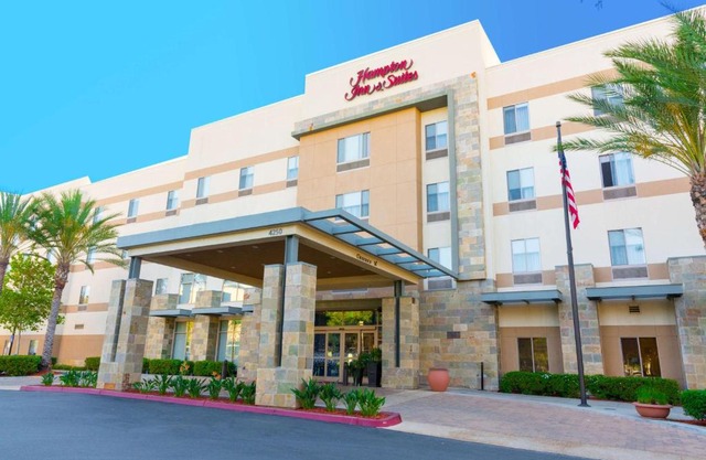 Hampton Inn & Suites Riverside/Corona East