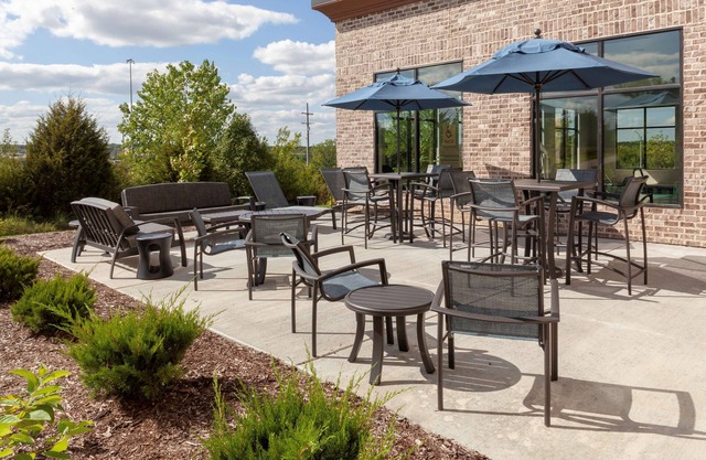 Hampton Inn & Suites Overland Park South