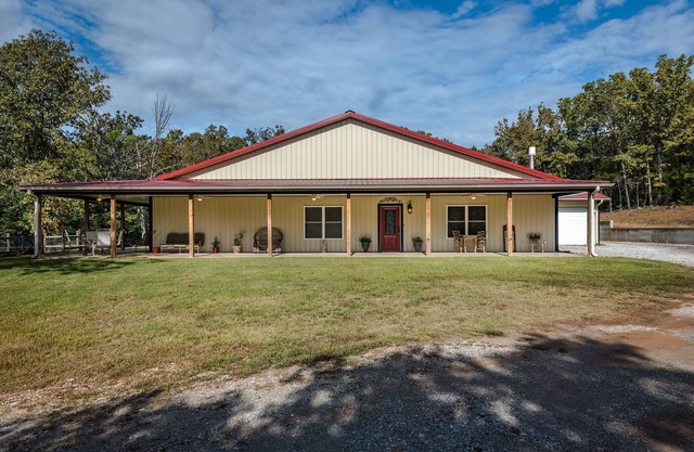 Hannah House ~ Your Vacation Awaits!