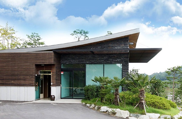 Happiness CC Hotel