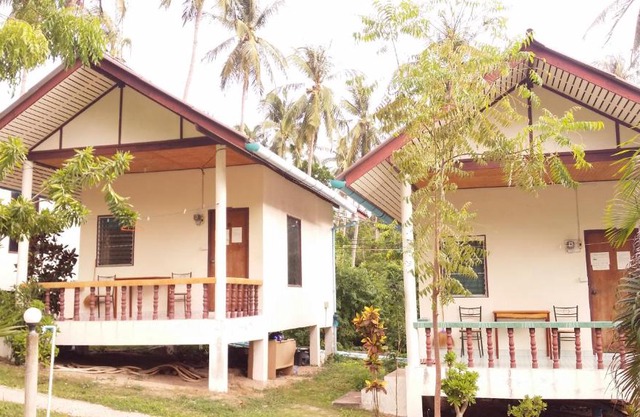 Happy Bungalow
