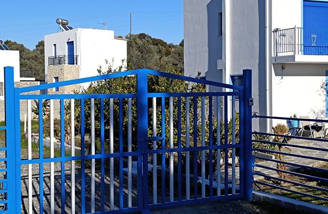 Haraki Blue Houses