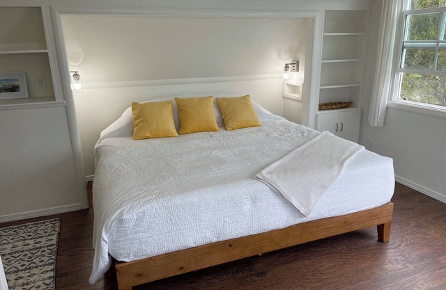 Harbor View - Upstairs with Kitchenette and amazing views