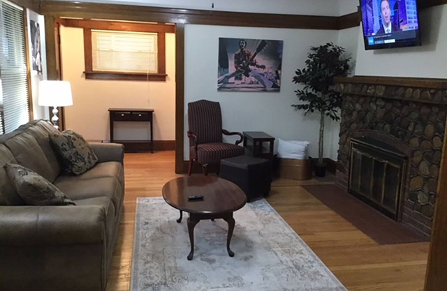 Hard Rock! Professionally Cleaned, Self Check In - Sleeps 15