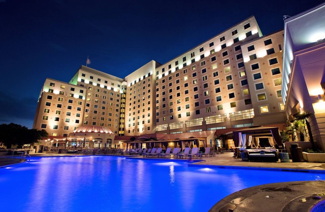 Harrah’s Gulf Coast – A Caesars Rewards Destination