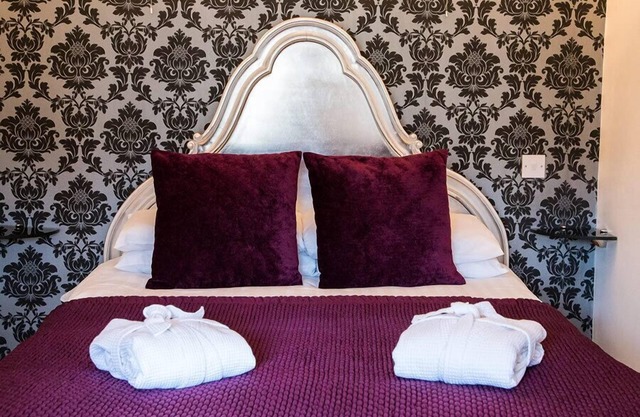 Harrogate Elite Living, Platinum Apartment