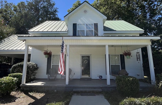 Hartselle Guest House in the ❤️ of North Alabama-walking distance to downtown