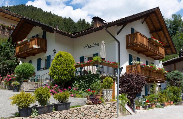 Haus Claudia B&B