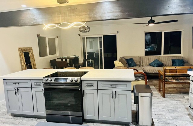 HAUULA OCEANFRONT ESCAPE!