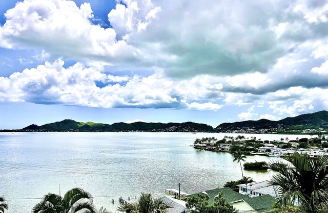 Hawaiian Hillside Retreat with panoramic Kaneohe Bay and Mountain views