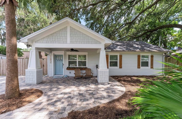 Heart of JAX New Built Bungalow 4BR Cozy Retreat! Mins to Beaches & Town Center!