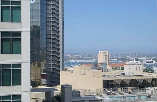 Heart of Little Italy ~ Views, Pet Friendly Urban Loft w/Open Floor Plan!