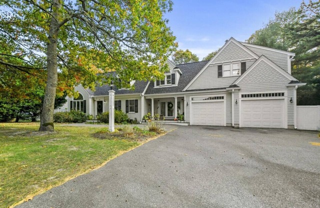 HEARTWOOD - Spacious home in lovely Falmouth with AC, WiFi