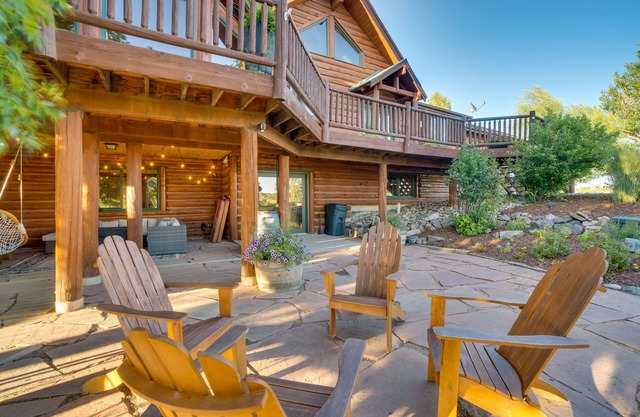 Heated Pool + Mtn Views: Log Cabin in Parker!