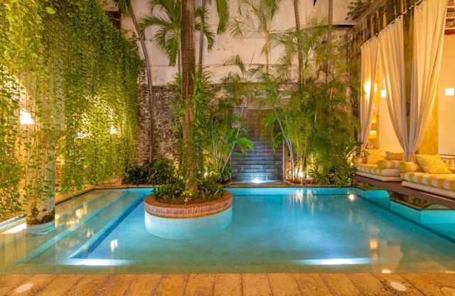 “Heated pool” Spectacular House Old City