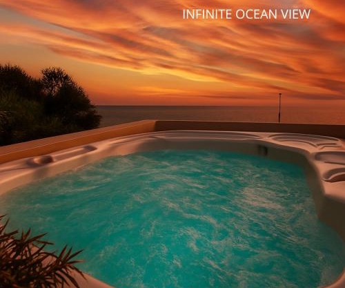 Heated Salt Pool, Jacuzzi & Seaside Spa Villa in MEDANO