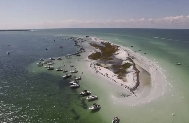 Heated Salt Water Pool ~ Direct Gulf Access ~ Beautiful Family Home