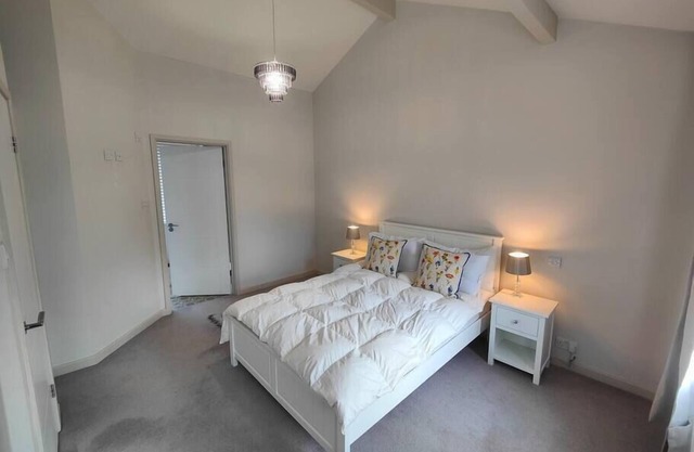 Heathlands 4bed House