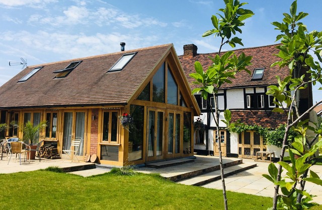 Heathrow Cottages B&B