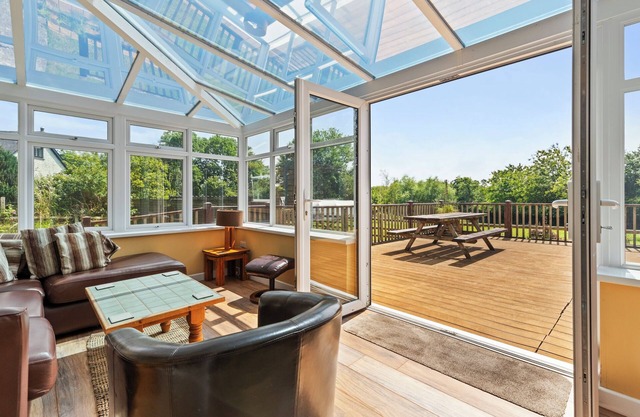 Hedgerow at Gorslwyd - Sound Retreat