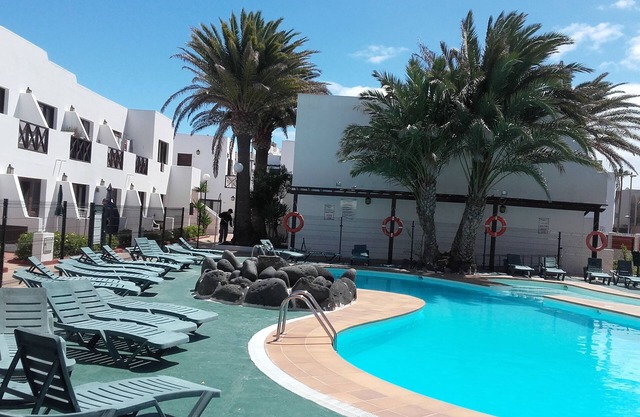 HELLO CORRALEJO FUERTEVENTURA WIFI FREE TWO MINUTES FROM THE SEA