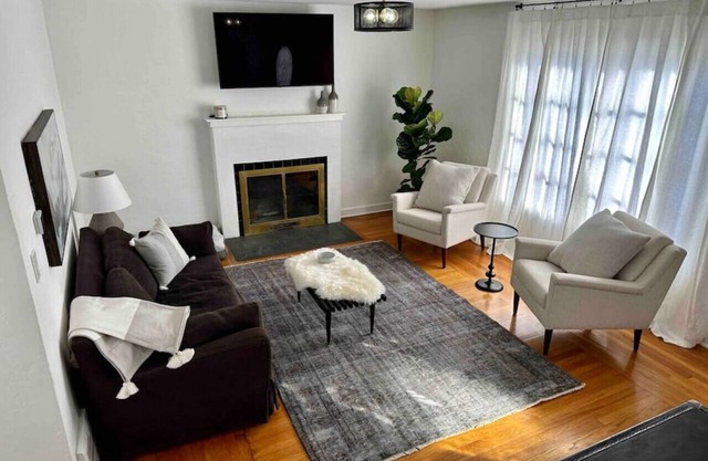 Henderson Frog Pond Compound