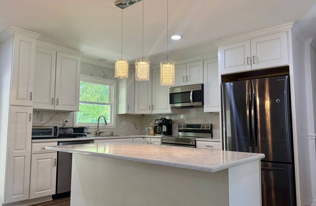 Hermosa casa de lujo bien amueblado, ubicada estratégicamente en una bonita área