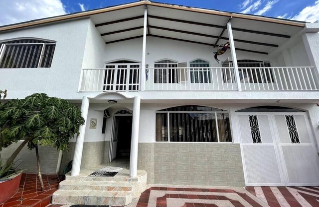 Hermosa y espaciosa casa familiar en Anapoima