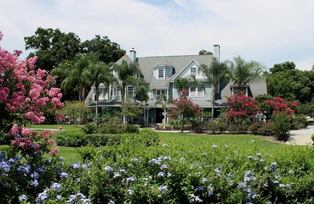 Heron Cay Lakeview Bed & Breakfast