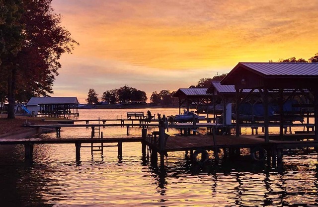 Heron's Rest is a lakefront house with cabin feel, truly a diamond in the rough!