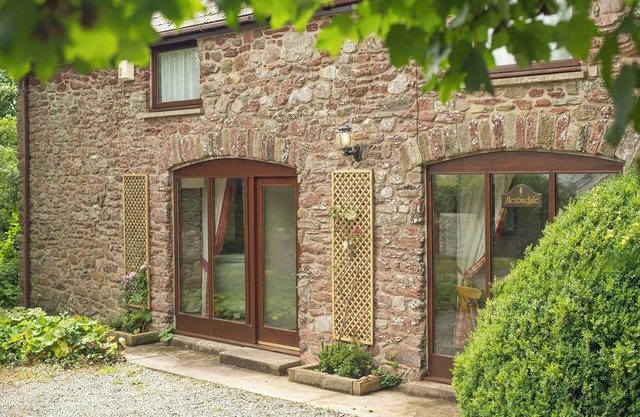 Herondale, Holiday Cottage St Ishmaels, Near Dale, Sleeps 6, 3 bedrooms, bathrooms