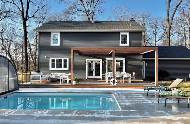 Hershey Getaway, heated year-round pool, privacy, luxury!