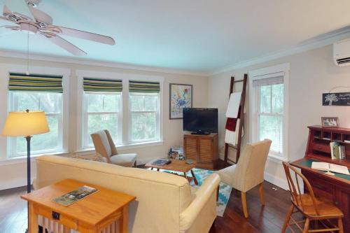 Hickory Trace Carriage Studio