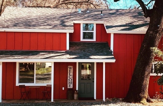 Hidden Falls Farmhouse