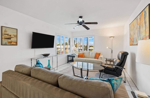 Hidden Gem in Palm Desert, Steps to Living Desert!