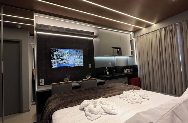 High standard beachfront flat in the best location in the city.