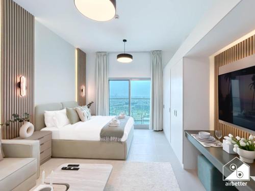 High-End Studio l Pool & Gym Included