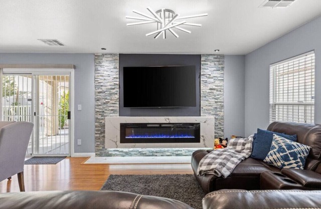 High Roller Retreat | Close To Strip | Fireplace | Outdoor Patio