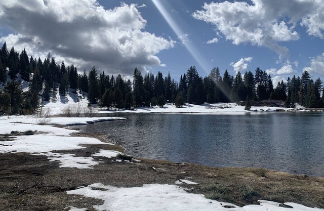 High Sierra Retreat with view of the lake