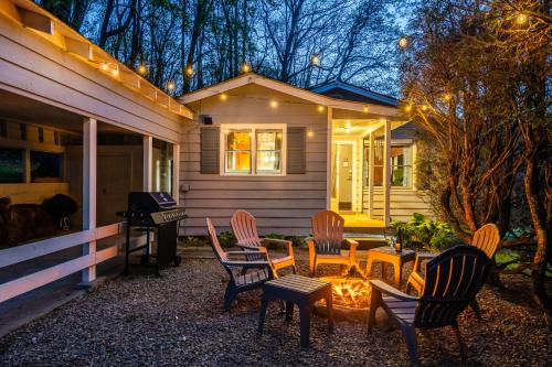 Highlands Cabin with Views 5 Min to Downtown