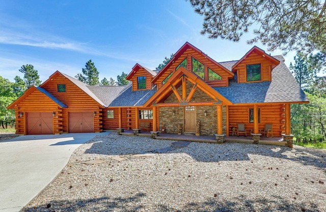 Hike, Fish & More: Grand Cabin w/Decks in Sturgis