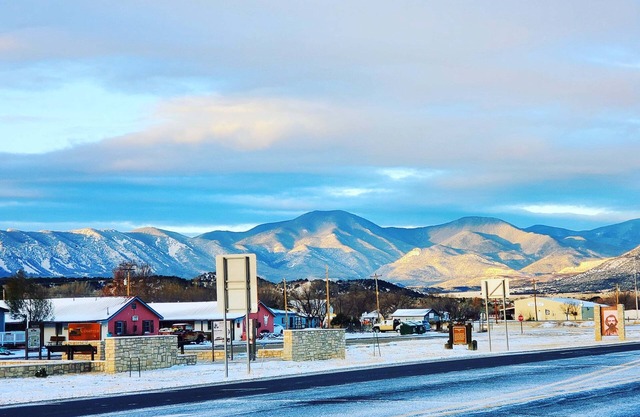 Hikers Cimarron Inn & RV Park LLC