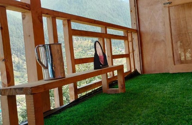 Hikers wooden duplex cottage