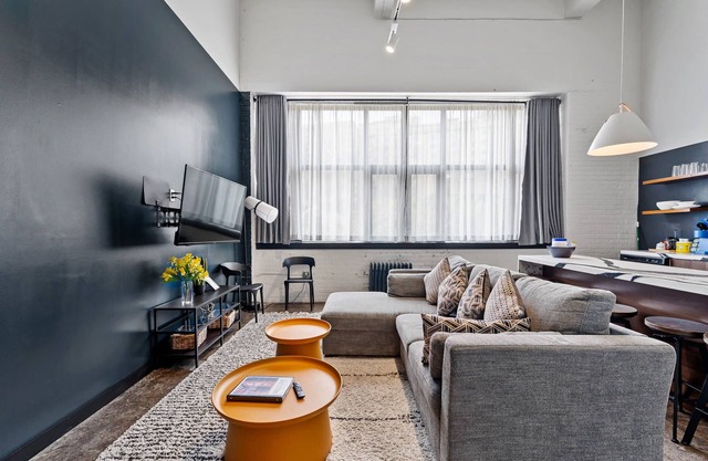 Hillman Cancer Center/Children Hospitals Sleeps 6