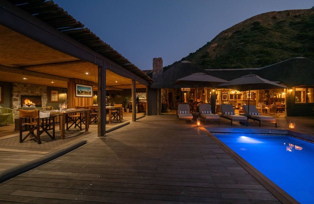 HillsNek Safari Camp - Amakhala Game Reserve