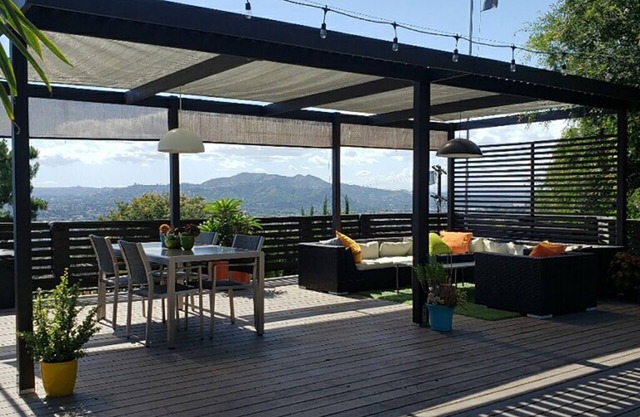 Hilltop Guest suite/Studio with beautiful views and pool