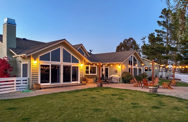 Hilltop House with beautiful views and lots to offer.