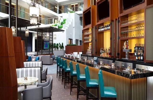 Hilton Club The District DC, 1 bedroom sleeps 4!